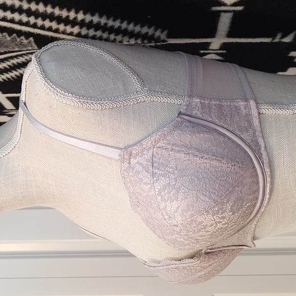 🥰 EUC Victoria's Secret Dream Angels Lined Demi Underwire Bra, Lilac, 34D - Picture 6 of 12